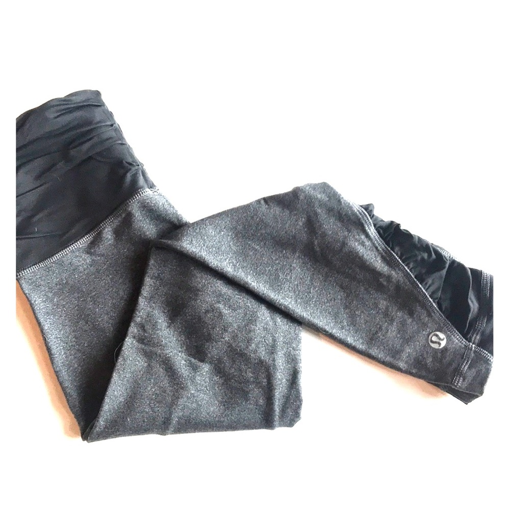 Lululemon black/grey ankle crop leggings, size 2